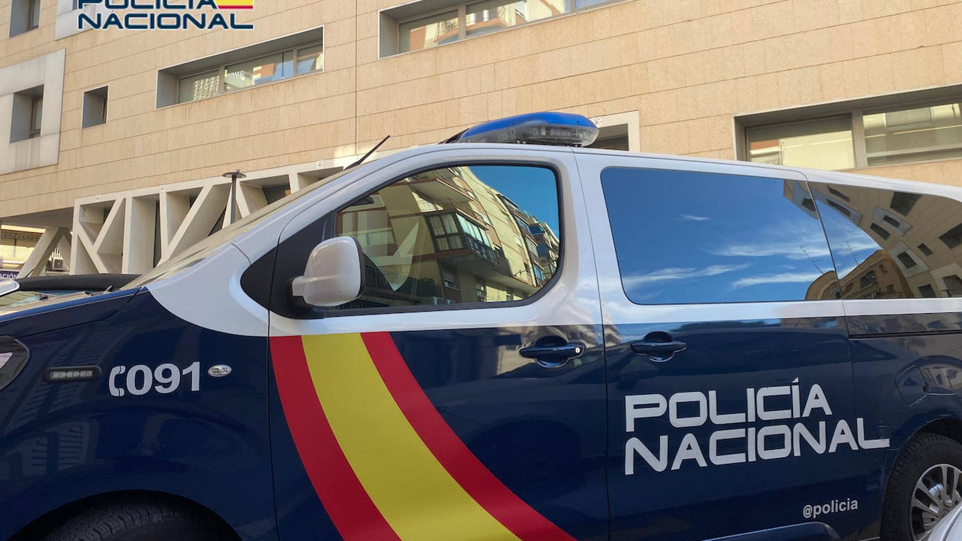 Tres Detenidos En Alicante Por Extorsionar Y Amenazar Durante Un A O A